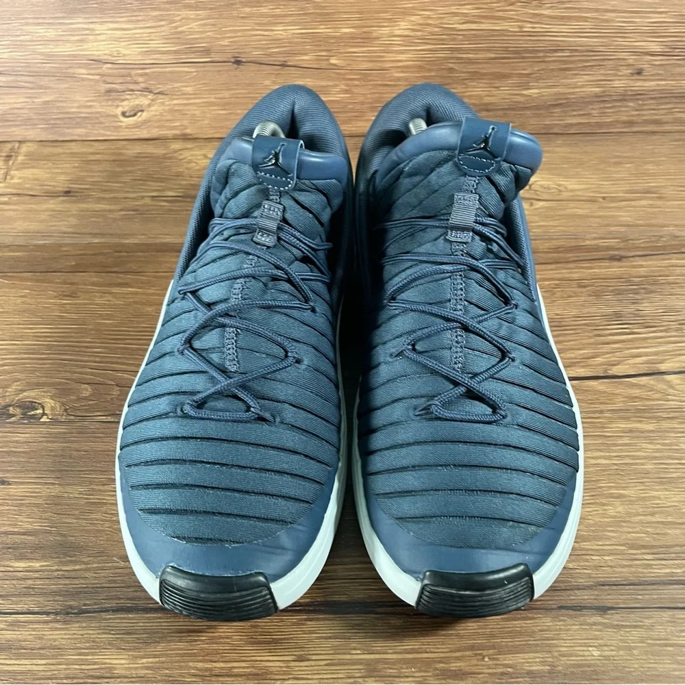 Jordan Flight‎ Luxe Basketball Shoes Men’s Size 10 Athletic Sneakers
